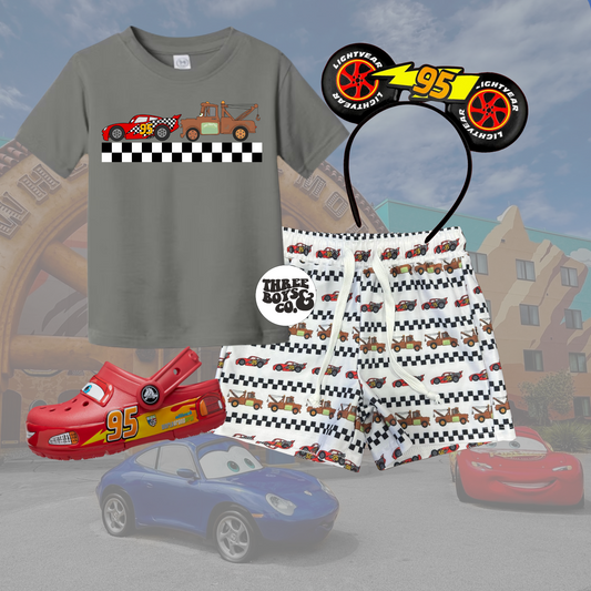 Racing besties tee